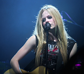Co víš o zpěvačce Avril Lavigne?